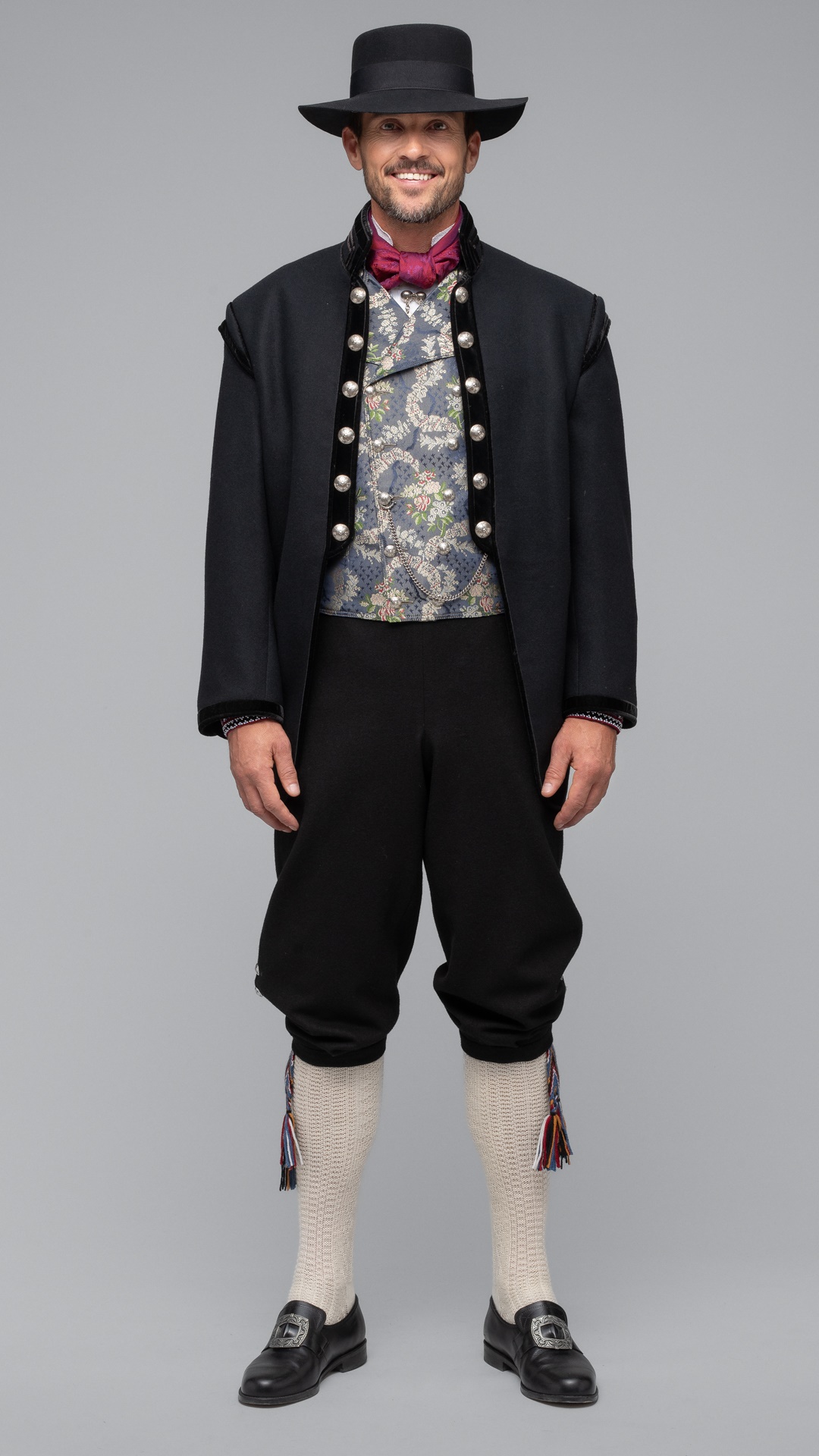 Bilde av Mannsbunad, Fiskekjølkje