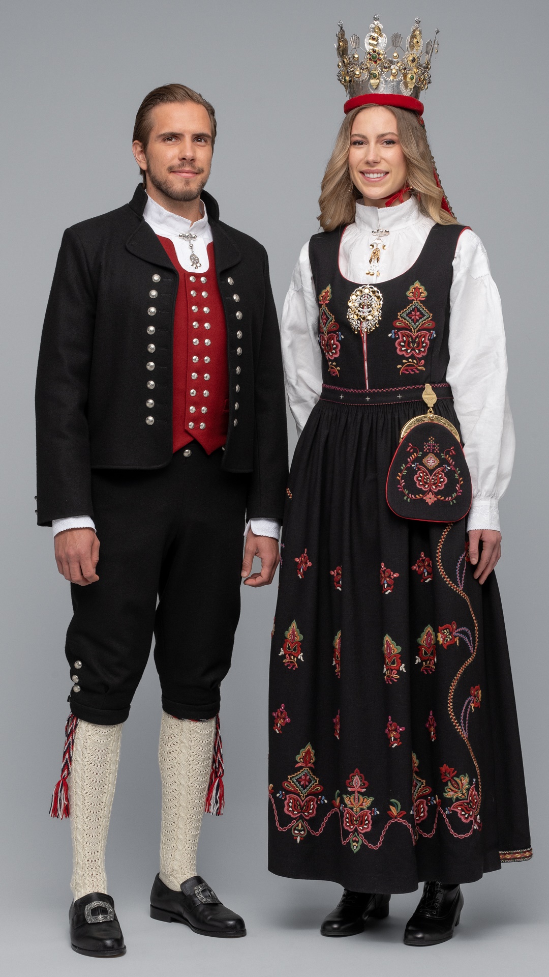 Bilde av Kronebrud fra Sunnmøre 2