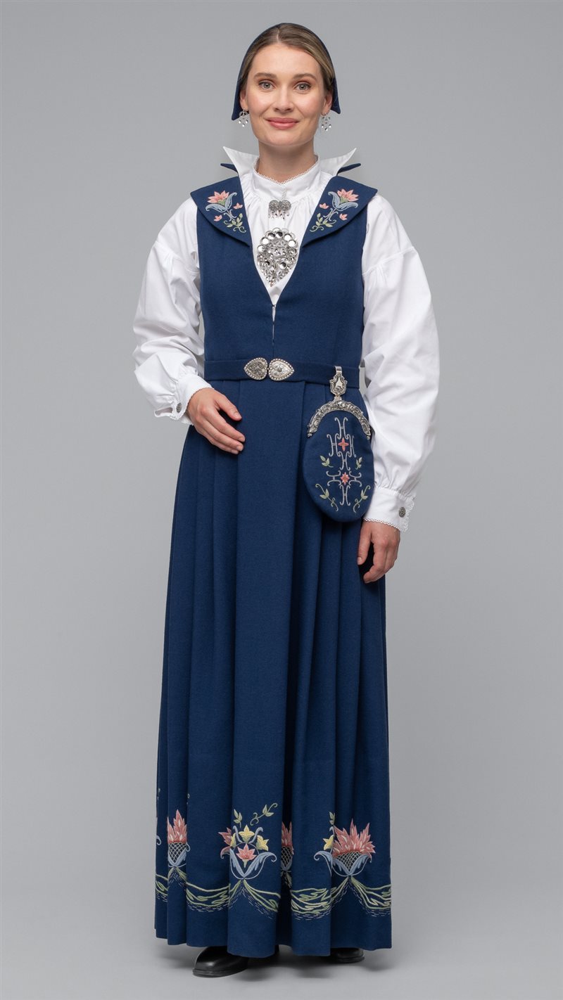 Bilde av Hønefossbunaden blå