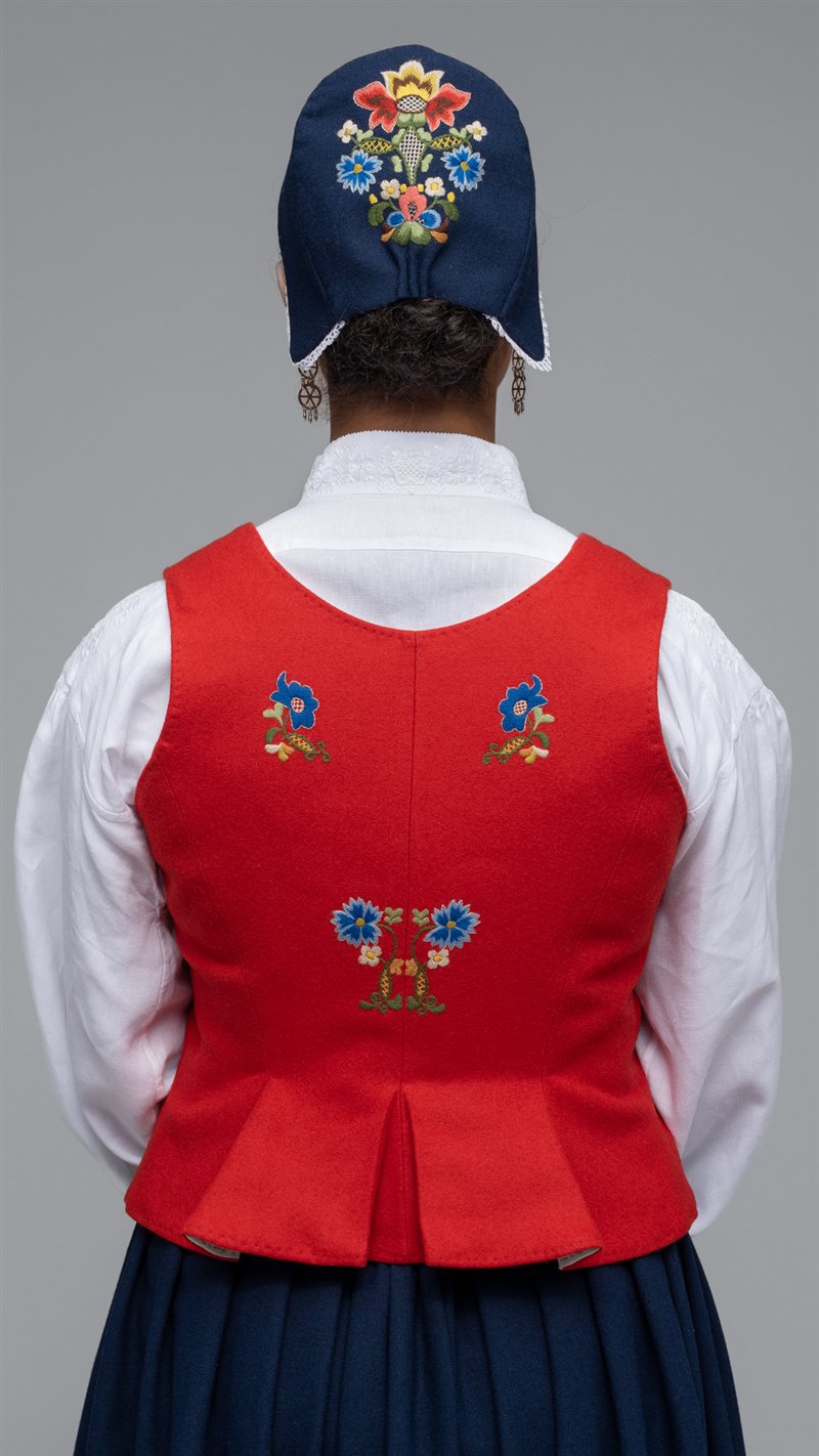 Bilde av Rygg vest Bolsøybunad