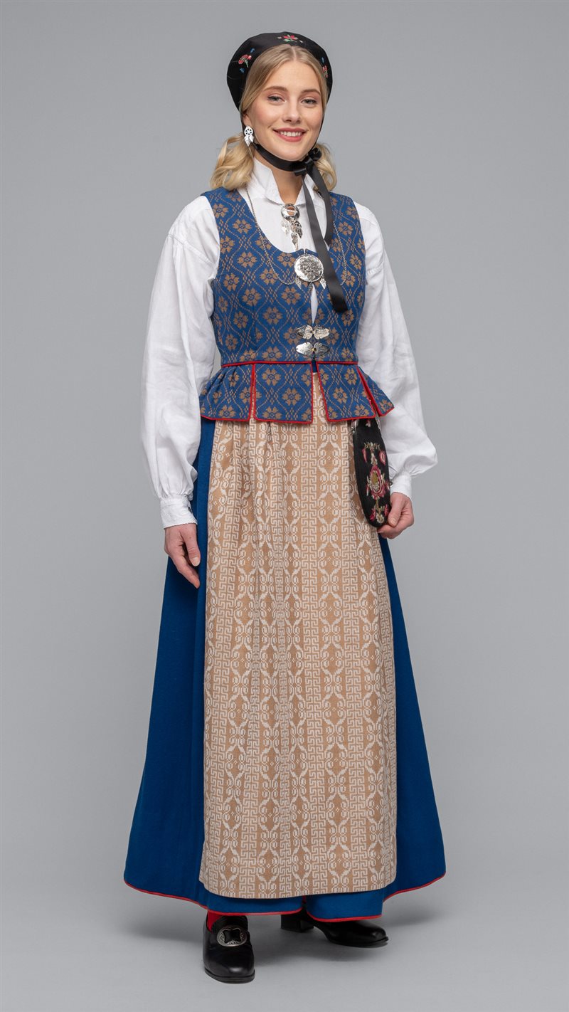 Bilde av 360 Blå Trønderbunad gloria