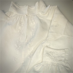 Bilde av Materialpakke Påtegna Bunadsskjorte, Sunnmøre