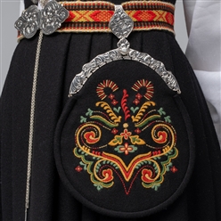 Bilde av Materialpakke veske til Vestfold Husflidslags kvinnebunad 32 modell