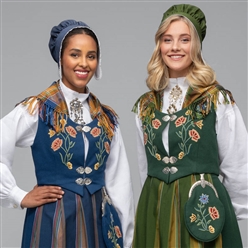 Bilde av Materialpakke Nordlandsbunad dame, brodert