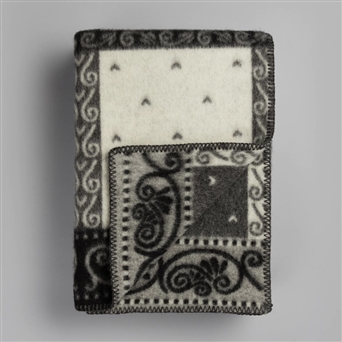 Bilde av KRISTIN Pledd