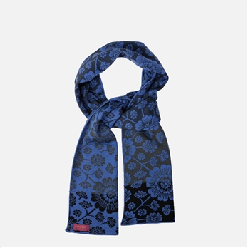 Bilde av oleana skjerf produsert i Ytre Arna 1620,-