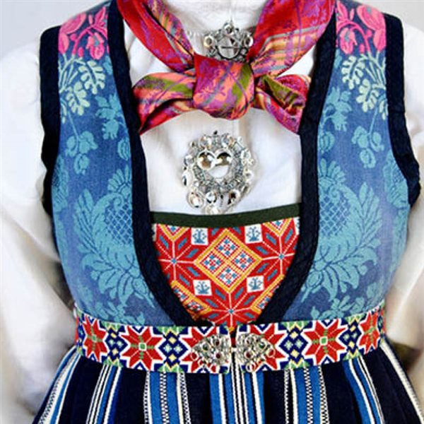 Materialpakke bringeduk til bringeduksdrakt fra Øvre Valdres