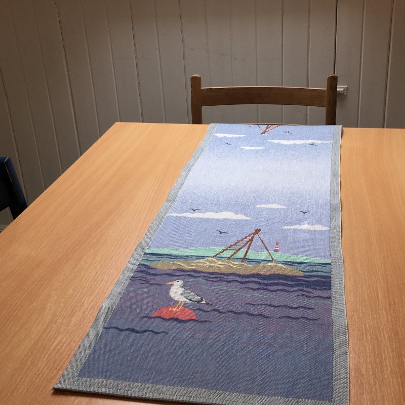 Laksestigen løper 35X140cm